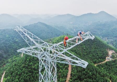 廣西電網(wǎng)公司為重大項(xiàng)目建設(shè)輸入“電動(dòng)力”