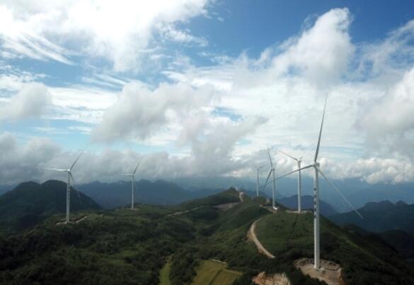 貴州黃蓮壩風電場首批風機并網發(fā)電