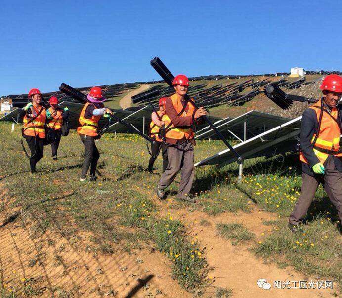 面積接近一個(gè)新加坡！青海塔拉灘光伏電站照亮“陽光之路”