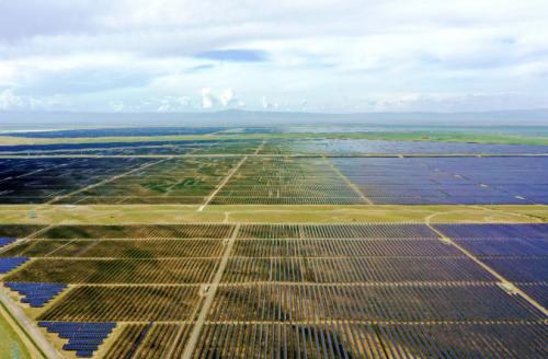 國家電投海南基地共和縣100萬千瓦光伏發(fā)電項(xiàng)目全容量并網(wǎng)!