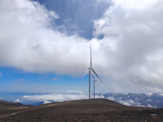 四川能投雷波拉咪北風電場項目全容量并網(wǎng)發(fā)電