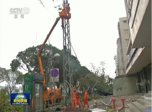 福建省委書記尤權高度肯定國家電網公司抗災搶修工作