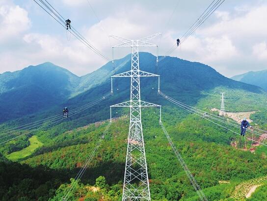 廣東電網近十年來最長輸電線路工程竣工投產